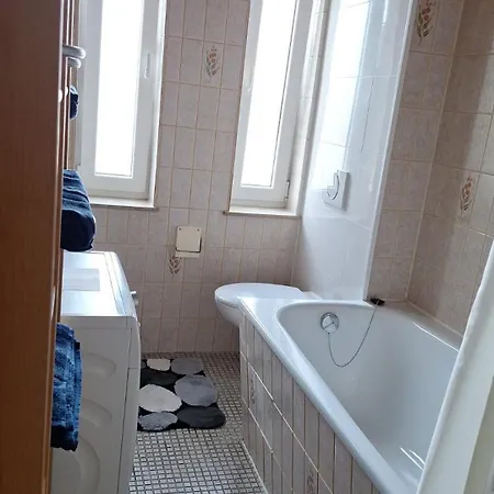 Monteurwohnung Апартаменты Ройтлинген